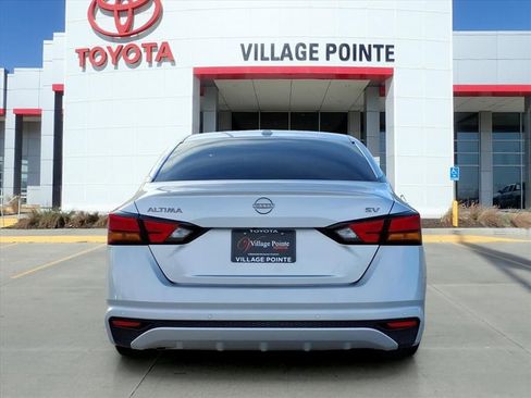 Used 2023 Nissan Altima 2.5 SV image 5