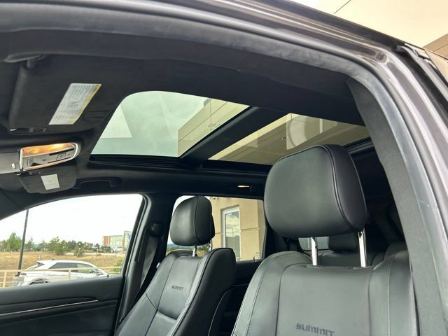 Used 2014 Jeep Grand Cherokee Summit AWD/4WD image 5