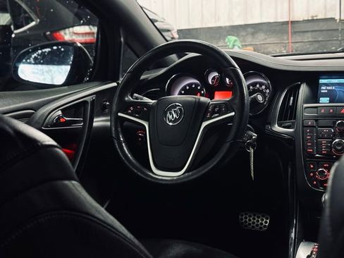 Used 2017 Buick Cascada Premium image 28