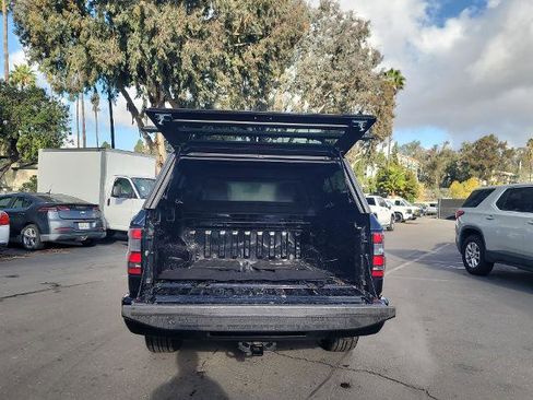 Used 2023 Nissan Frontier SV w/ Midnight Edition Package image 23