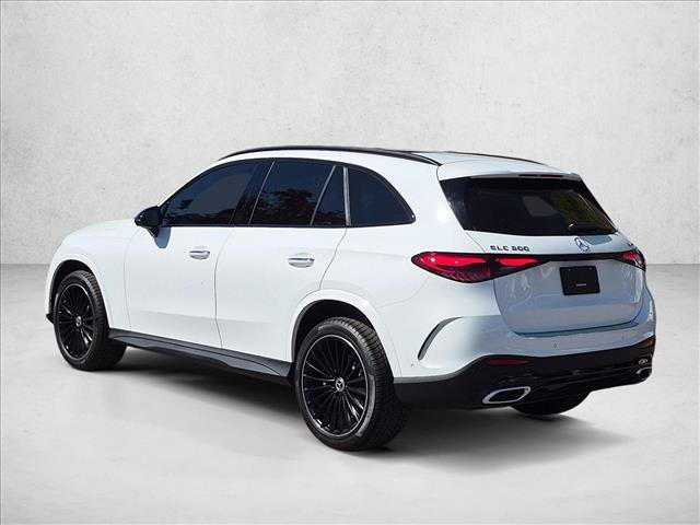 Used 2025 Mercedes-Benz GLC 300 4MATIC image 8