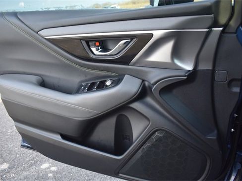 Used 2020 Subaru Outback Onyx Edition XT w/ Popular Package #2 image 31