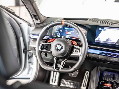 Used 2025 BMW M5 w/ Carbon Package image 38