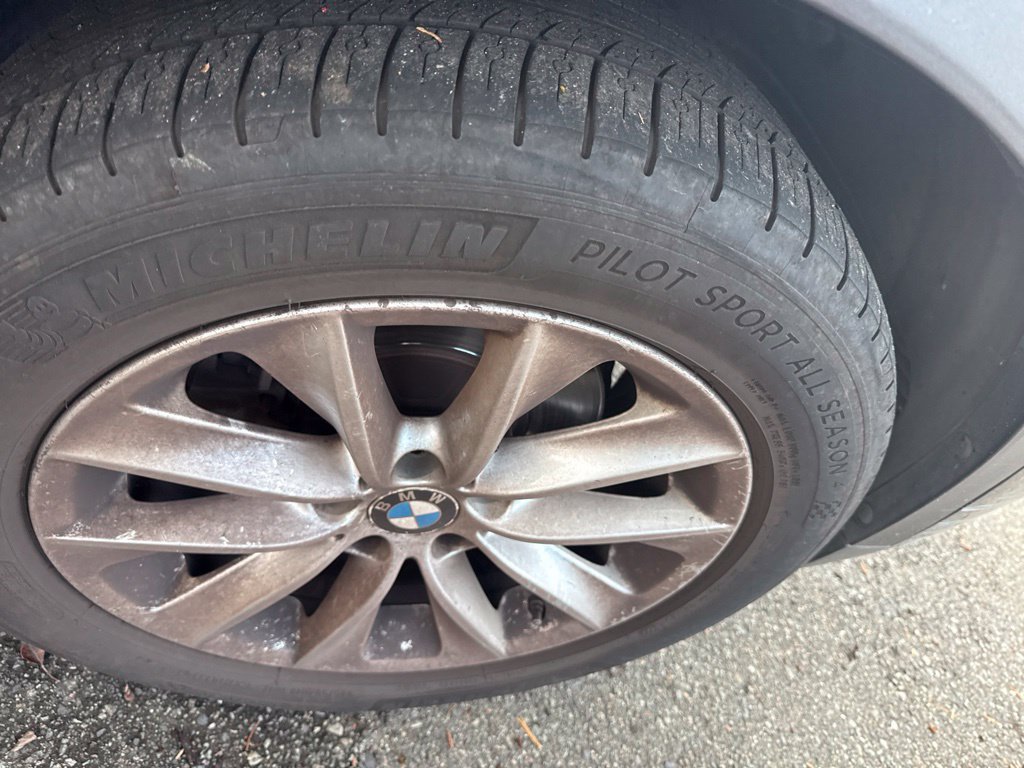 Used 2017 BMW X3 xDrive28i AWD/4WD image 3