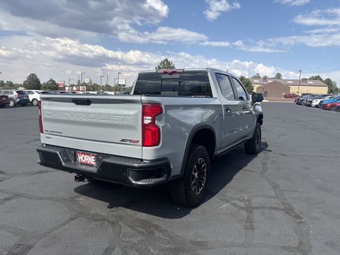 Used 2025 Chevrolet Silverado 1500 ZR2 w/ Technology Package AWD/4WD image 3