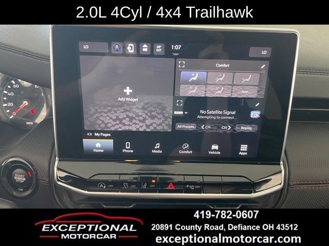 Used 2025 Jeep Compass Trailhawk AWD/4WD image 40