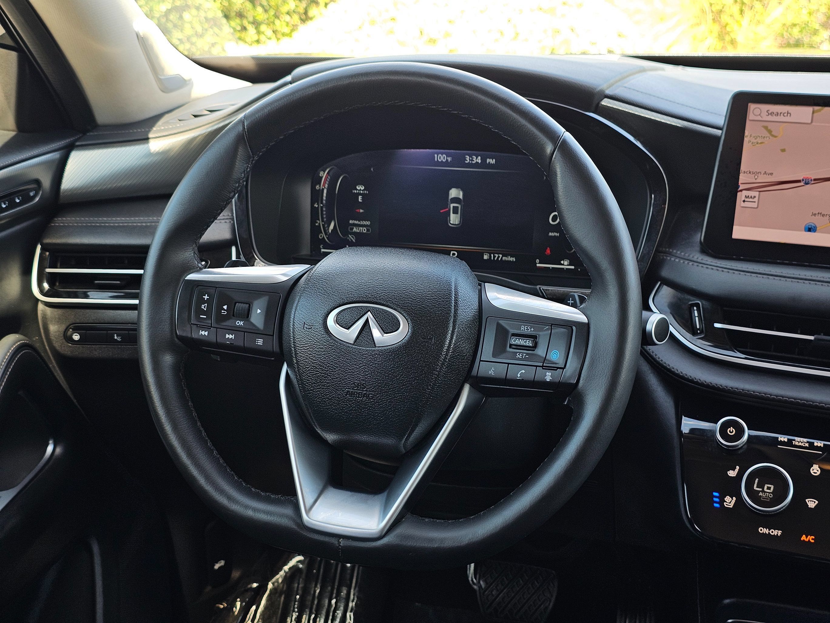 Used 2025 INFINITI QX60 Luxe w/ Vision Package AWD/4WD image 30