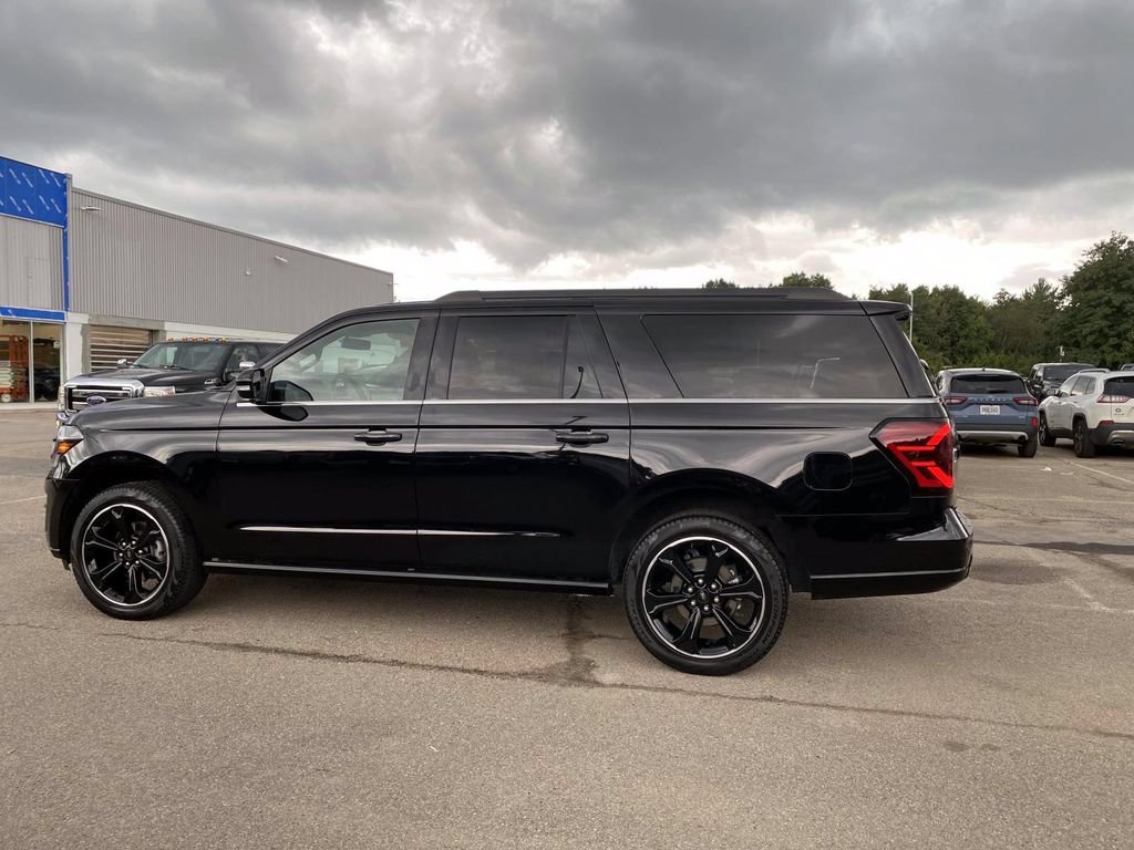 Used 2024 Ford Expedition Max Limited AWD/4WD image 9