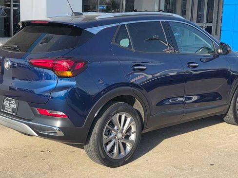 Used 2023 Buick Encore GX Essence w/ Experience Buick Package image 5