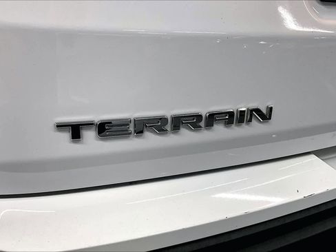 Used 2020 GMC Terrain SLE FWD image 10