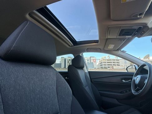 Used 2023 Honda Accord EX image 19