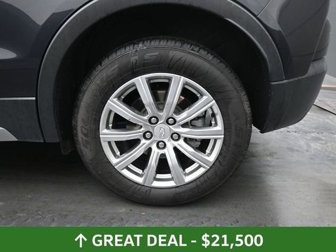 Used 2023 Cadillac XT4 Premium Luxury image 15