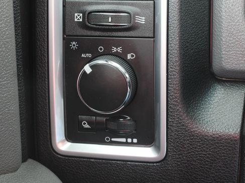 Used 2018 RAM 2500 SLT AWD/4WD image 20
