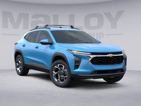 New 2026 Chevrolet Trax LT image 2