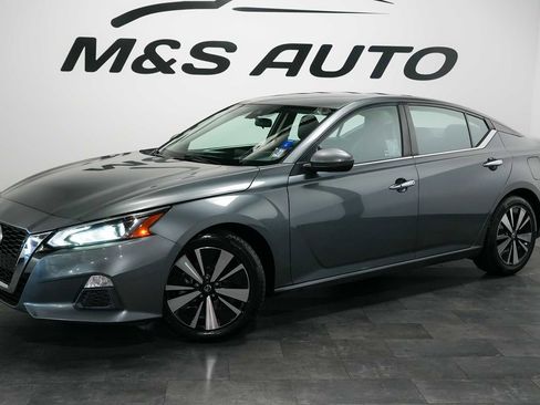 Used 2021 Nissan Altima 2.5 SV FWD image 2