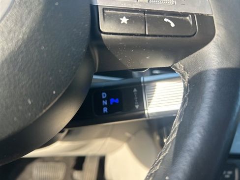 Used 2025 Hyundai Tucson Limited image 17