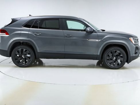 New 2026 Volkswagen Atlas Cross Sport SE image 10