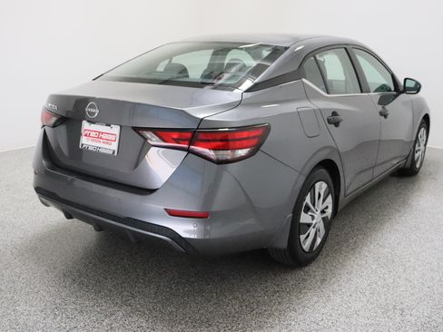 Used 2025 Nissan Sentra S FWD image 7