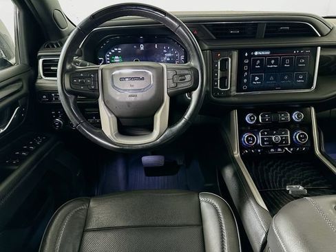 Used 2023 GMC Yukon XL Denali w/ Denali Reserve Package image 24