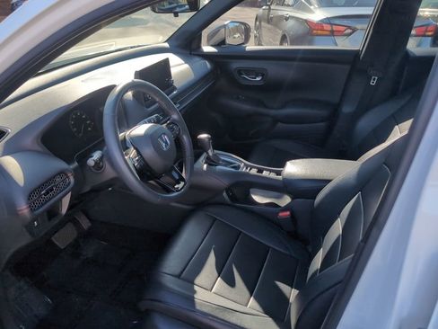Used 2024 Honda HR-V Sport image 13