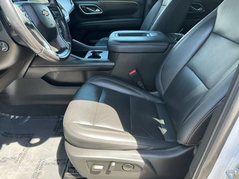 Used 2021 Chevrolet Tahoe LT w/ LT Signature Package AWD/4WD image 16