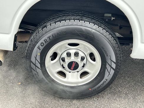 Used 2023 GMC Savana 2500 w/ Driver Convenience Package image 14