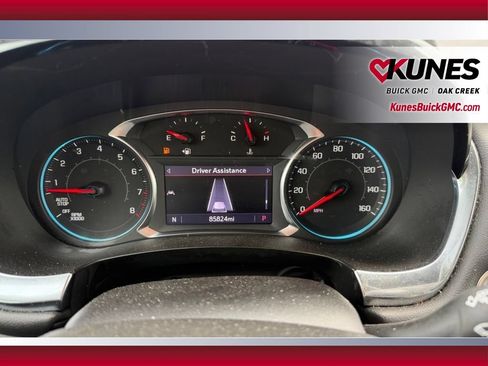 Used 2023 Chevrolet Traverse LT AWD/4WD image 23