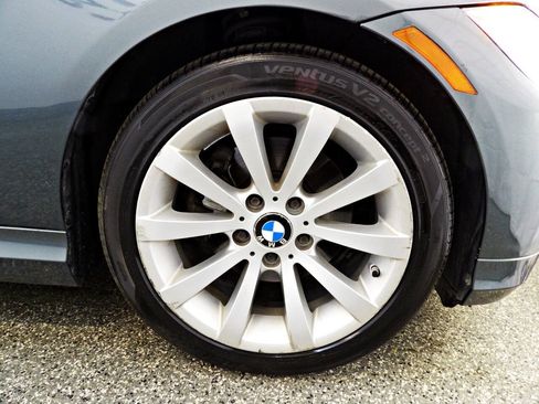 Used 2010 BMW 328i xDrive Sedan AWD/4WD image 20
