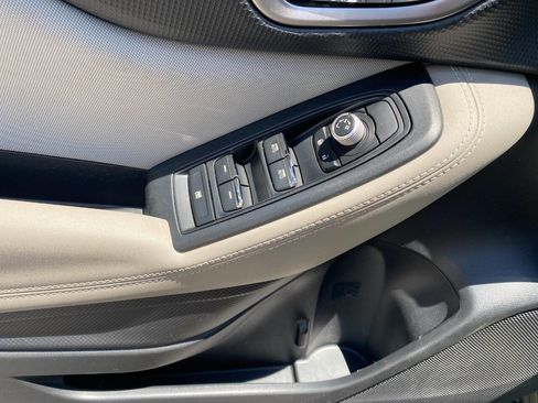 Used 2020 Subaru Forester Premium AWD/4WD image 12