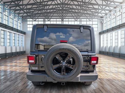 Used 2023 Jeep Wrangler Unlimited Sport AWD/4WD image 4