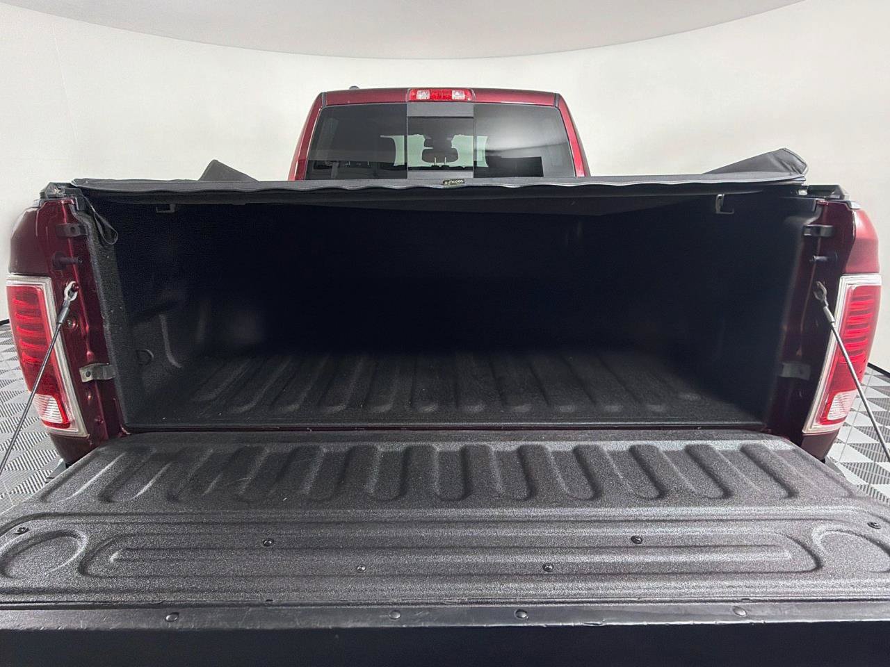 Used 2017 RAM 1500 Laramie w/ Convenience Group AWD/4WD image 43