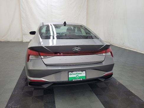 Used 2023 Hyundai Elantra SEL w/ Cargo Package image 6