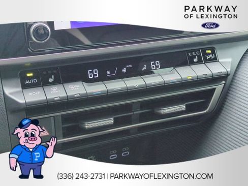 Used 2025 Toyota Camry SE w/ Convenience Package FWD image 24