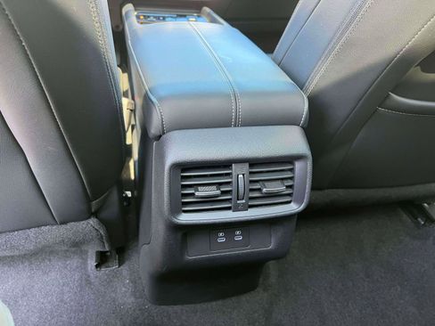 Used 2025 Nissan Murano SL AWD/4WD image 23