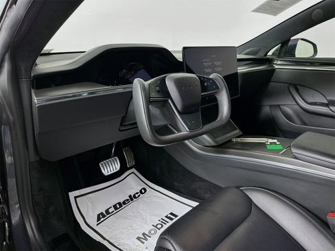 Used 2021 Tesla Model S Plaid image 9