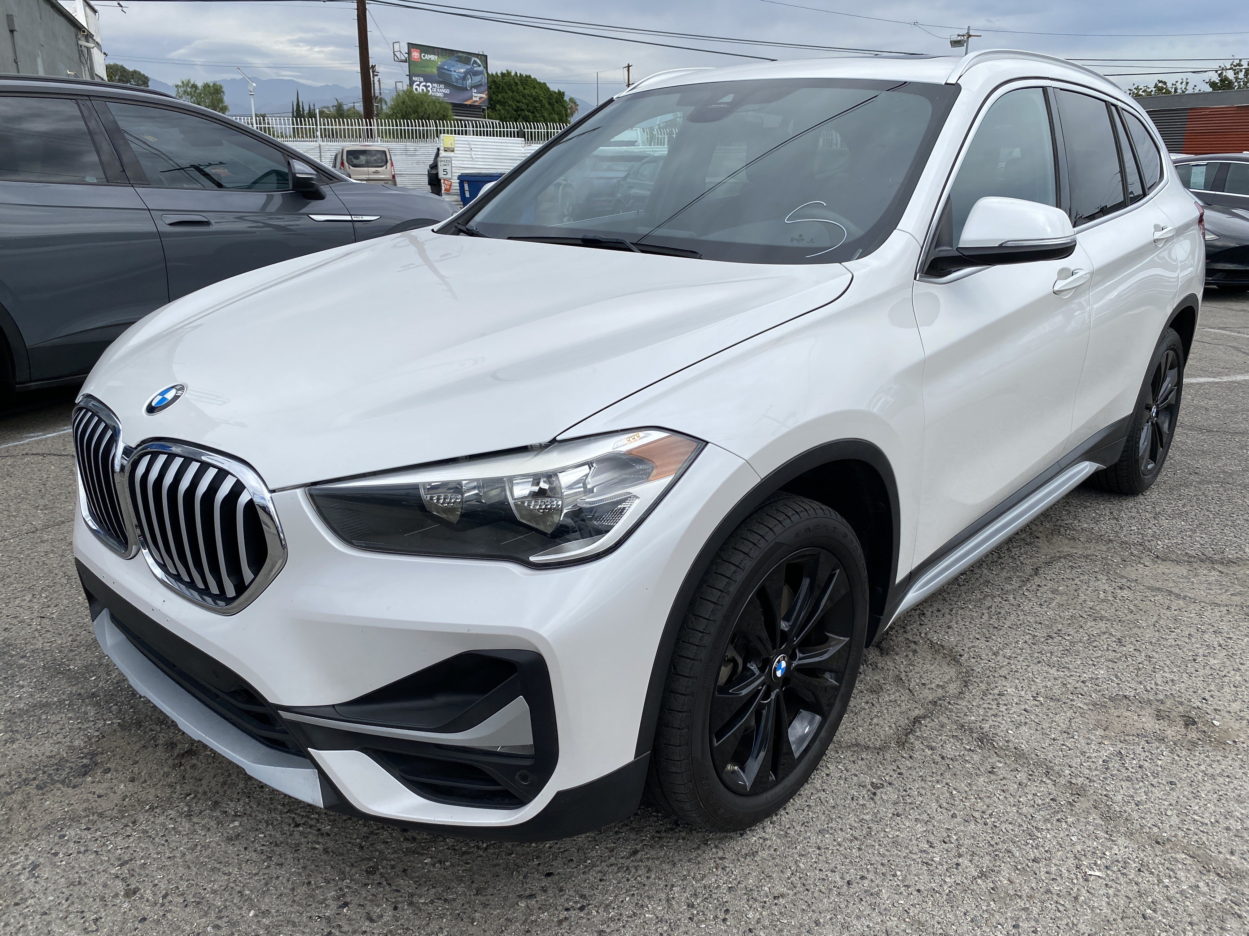 Used 2020 BMW X1 sDrive28i w/ Convenience Package FWD image 2