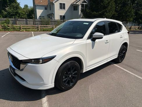 Used 2024 MAZDA CX-5 AWD 2.5 S w/ Preferred Package image 3