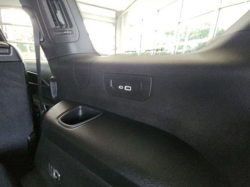 New 2023 Jeep Grand Cherokee L Laredo AWD/4WD image 36