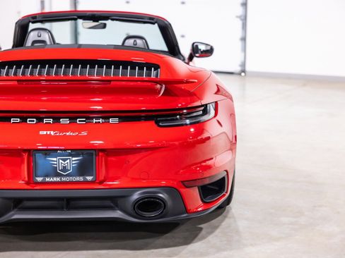 Used 2024 Porsche 911 Cabriolet AWD/4WD image 14