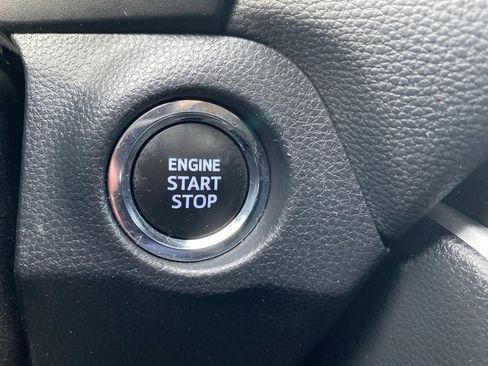 Used 2023 Toyota RAV4 XLE Premium image 31