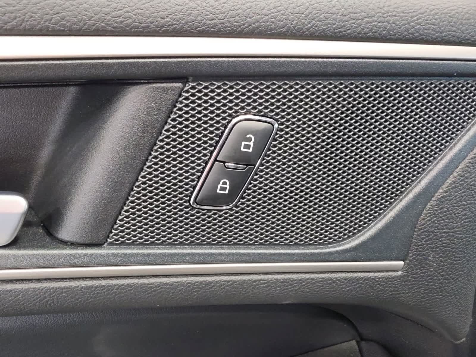 Used 2024 Ford Edge SEL w/ Convenience Package AWD/4WD image 19