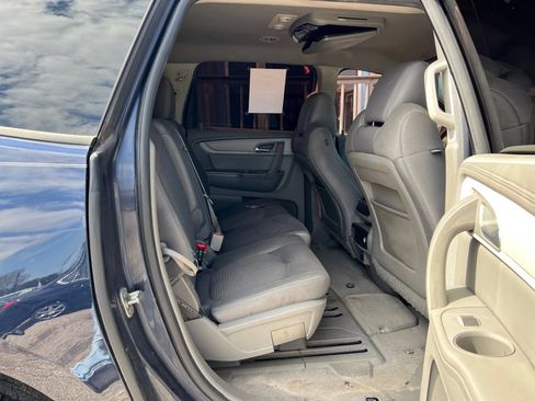 Used 2015 Chevrolet Traverse LS FWD image 14