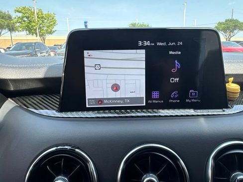 Used 2018 Kia Stinger GT2 RWD image 3