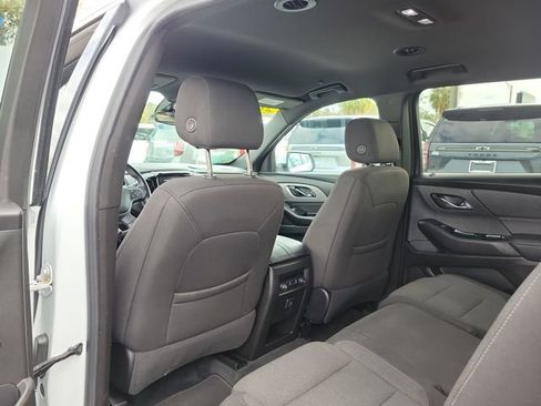 Certified 2023 Chevrolet Traverse LT image 12