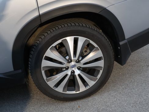 Used 2022 Subaru Ascent Limited w/ Technology Package image 45