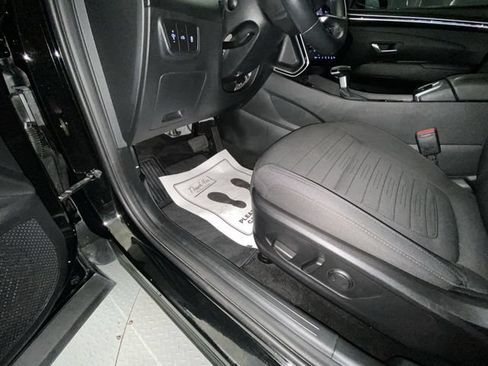 Used 2022 Hyundai Santa Cruz SEL Premium AWD/4WD image 12