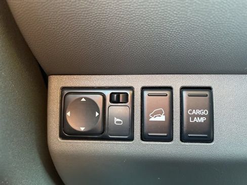 Used 2020 Nissan Frontier SV AWD/4WD image 21