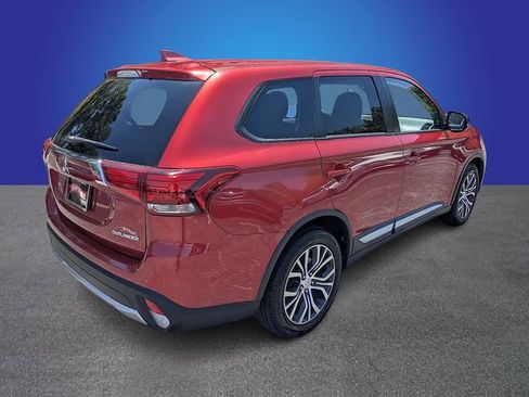 Used 2017 Mitsubishi Outlander ES image 5