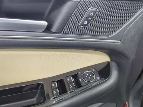 Used 2019 Ford Edge SEL w/ Equipment Group 201A FWD image 10