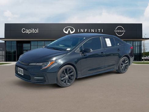 Used 2020 Toyota Corolla SE image 1